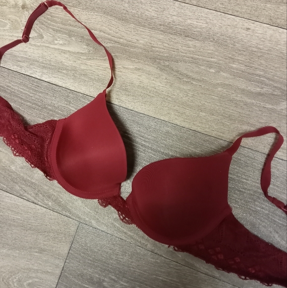 Gillian and O'Malley red favorite plunge uplift push-up bra size 34A lace - Picture 1 of 6